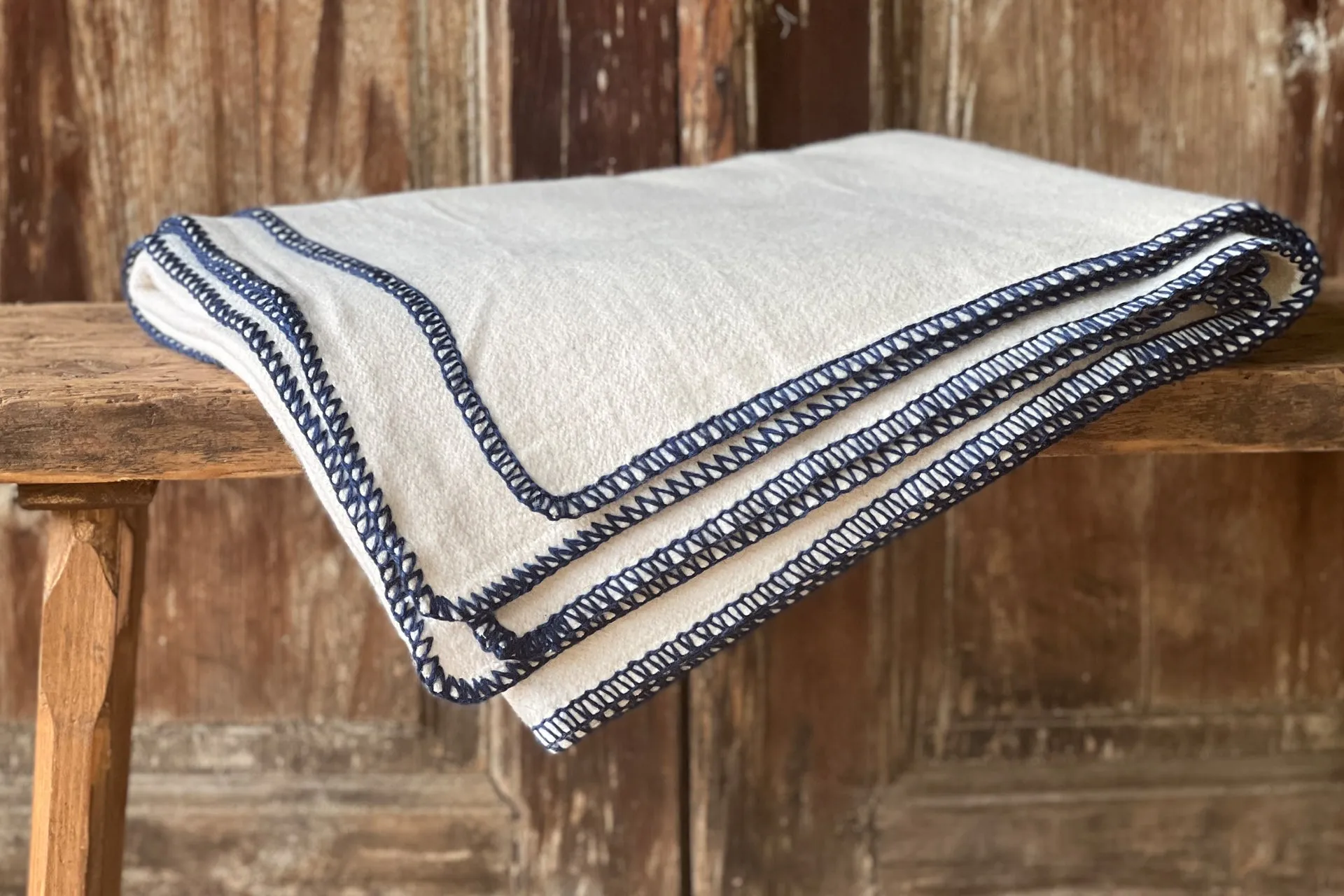 Blanket: Organic eco-cotton, Indigo trim - BL24