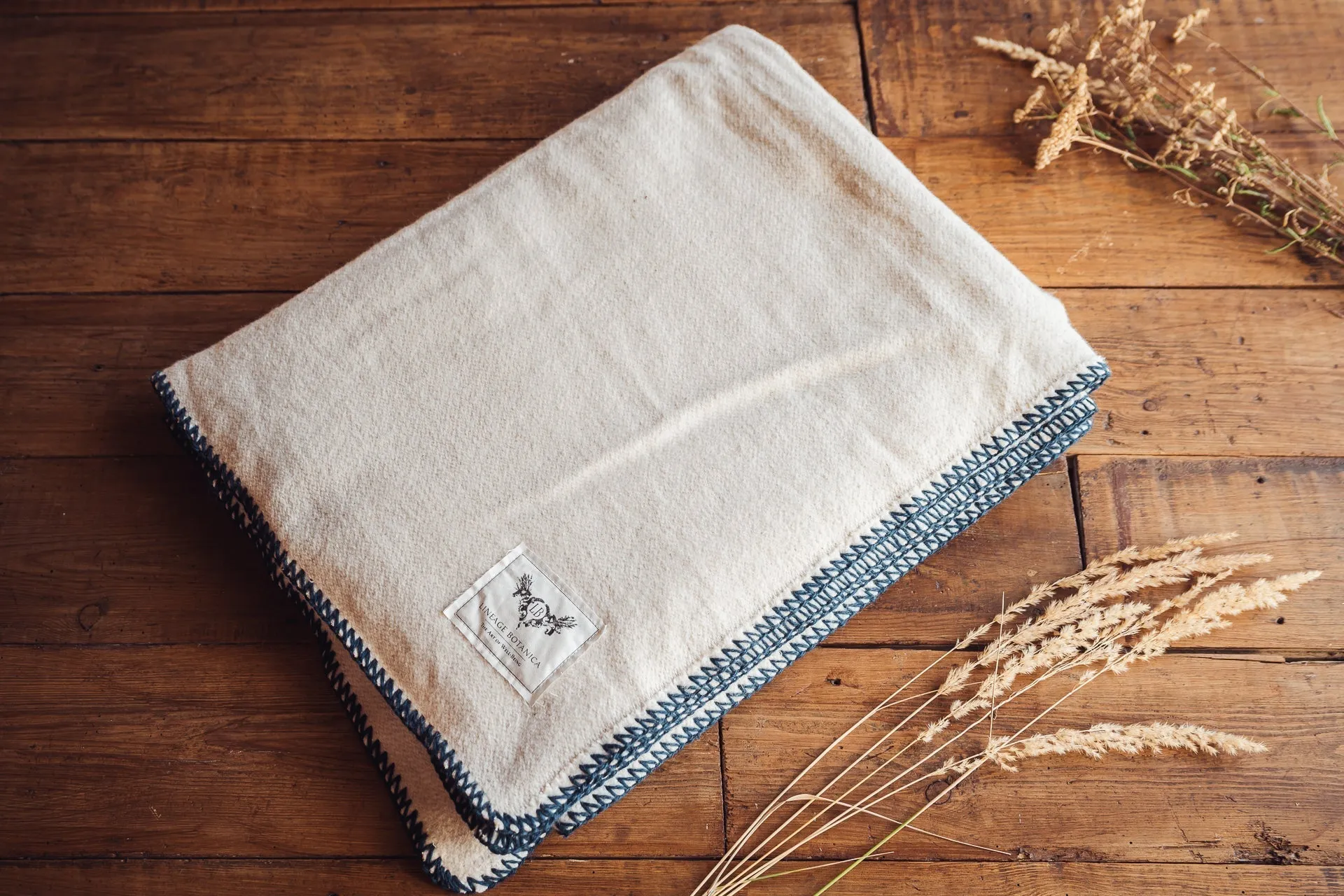 Blanket: Organic eco-cotton, Indigo trim - BL24