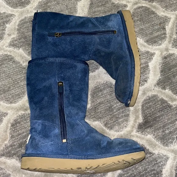 💙Blue suede uggs💙