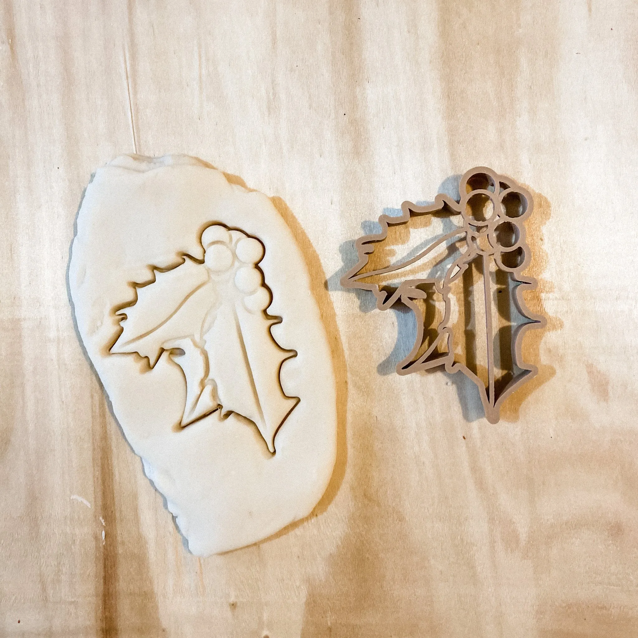 Christmas Holly Eco Cutter