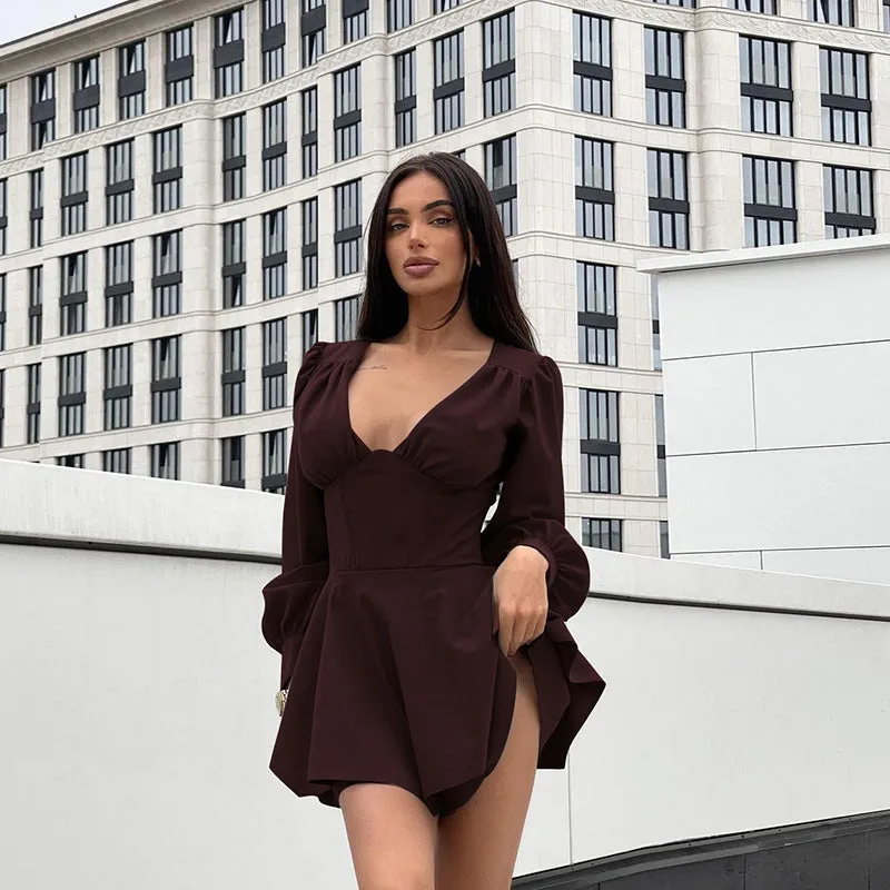 Elegant V-Neck Gathered Bodycon Dress for Timeless Fall Chic