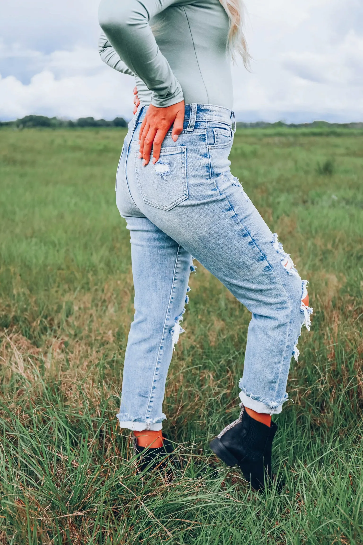 Karyn Hi-Rise Crop Jeans - Light