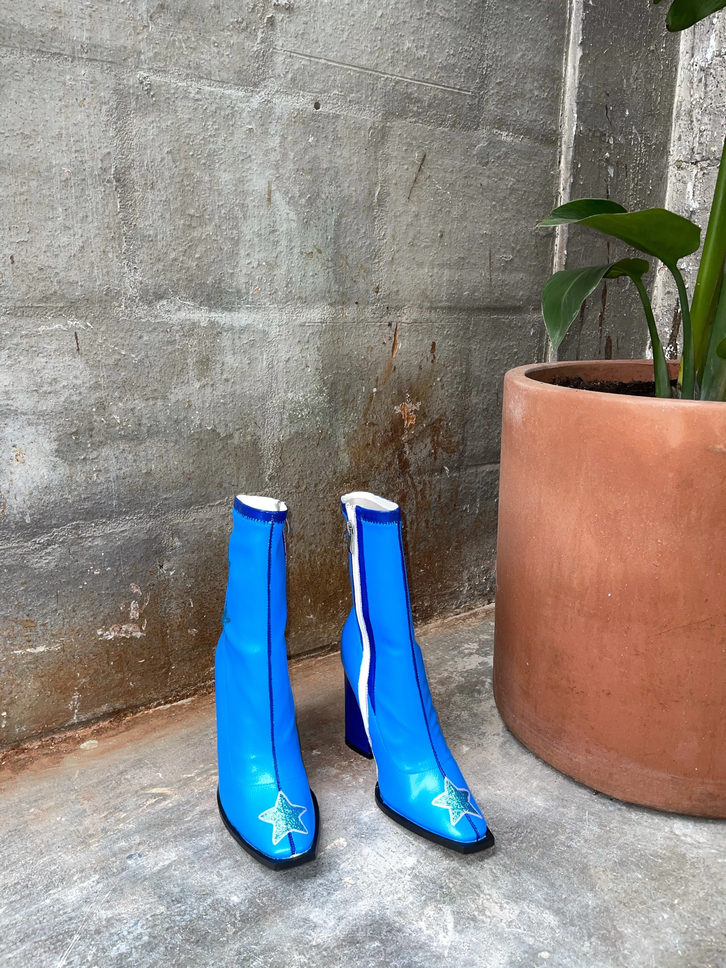 “Killer” Modern go go boot