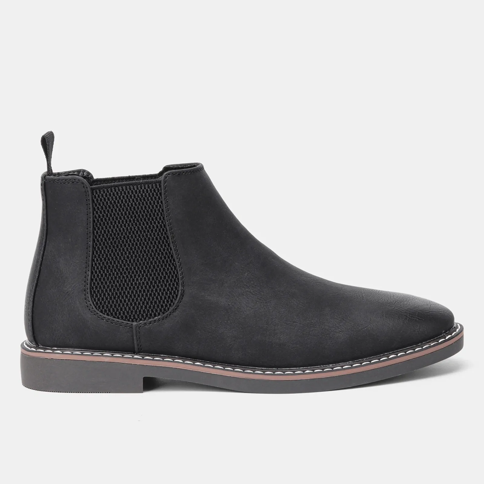 Men's boots with comfortable insole and non-slip sole