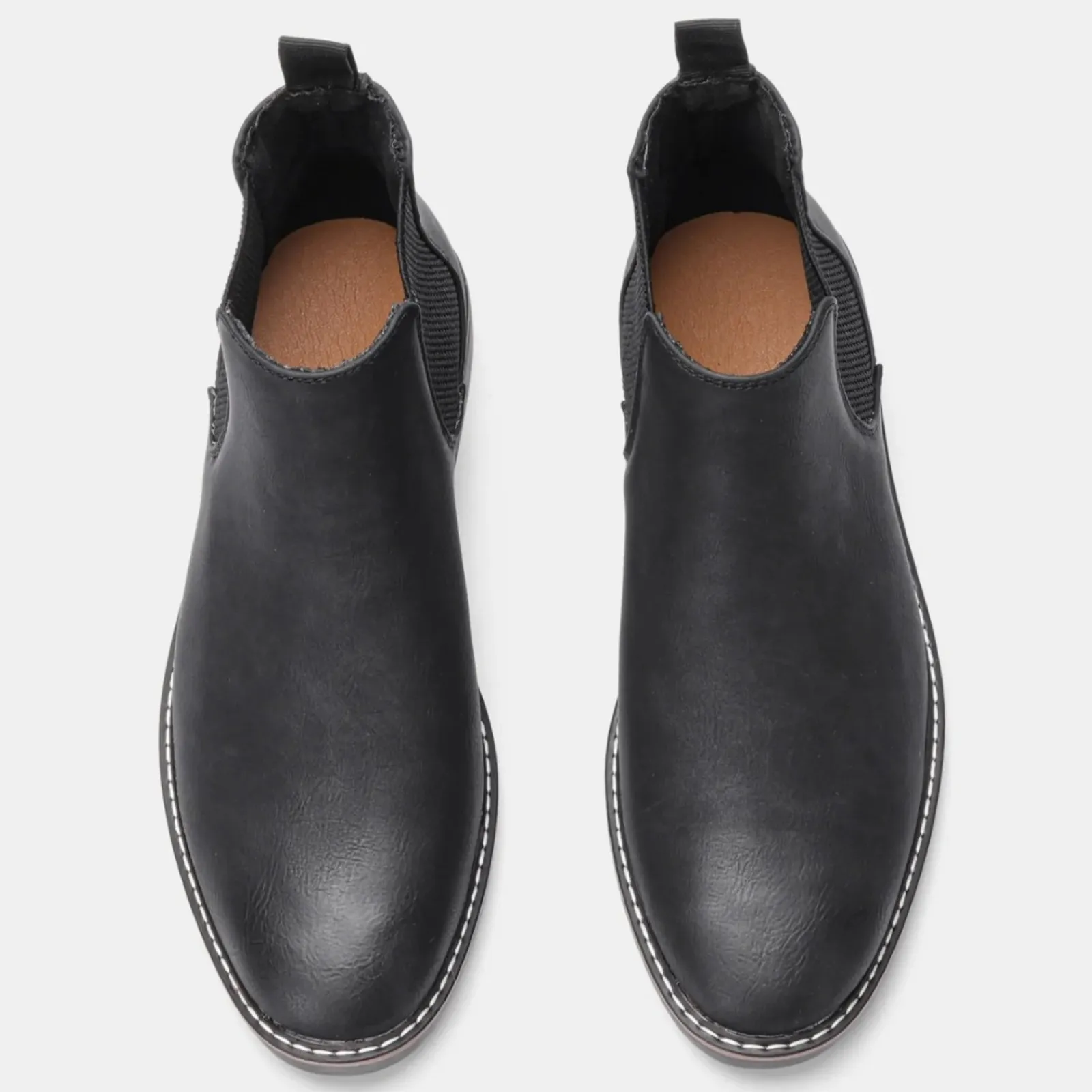 Men's boots with comfortable insole and non-slip sole