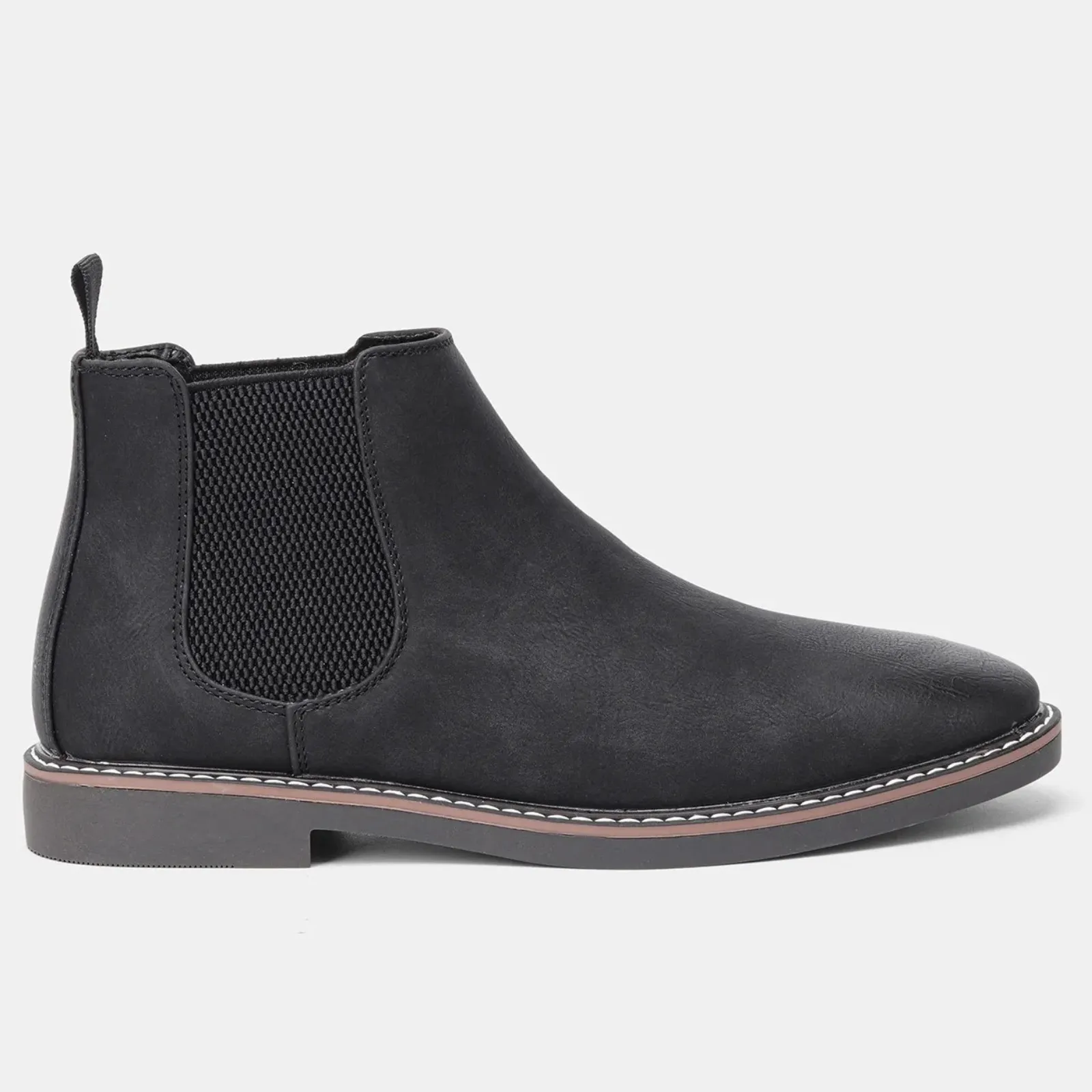 Men's boots with comfortable insole and non-slip sole