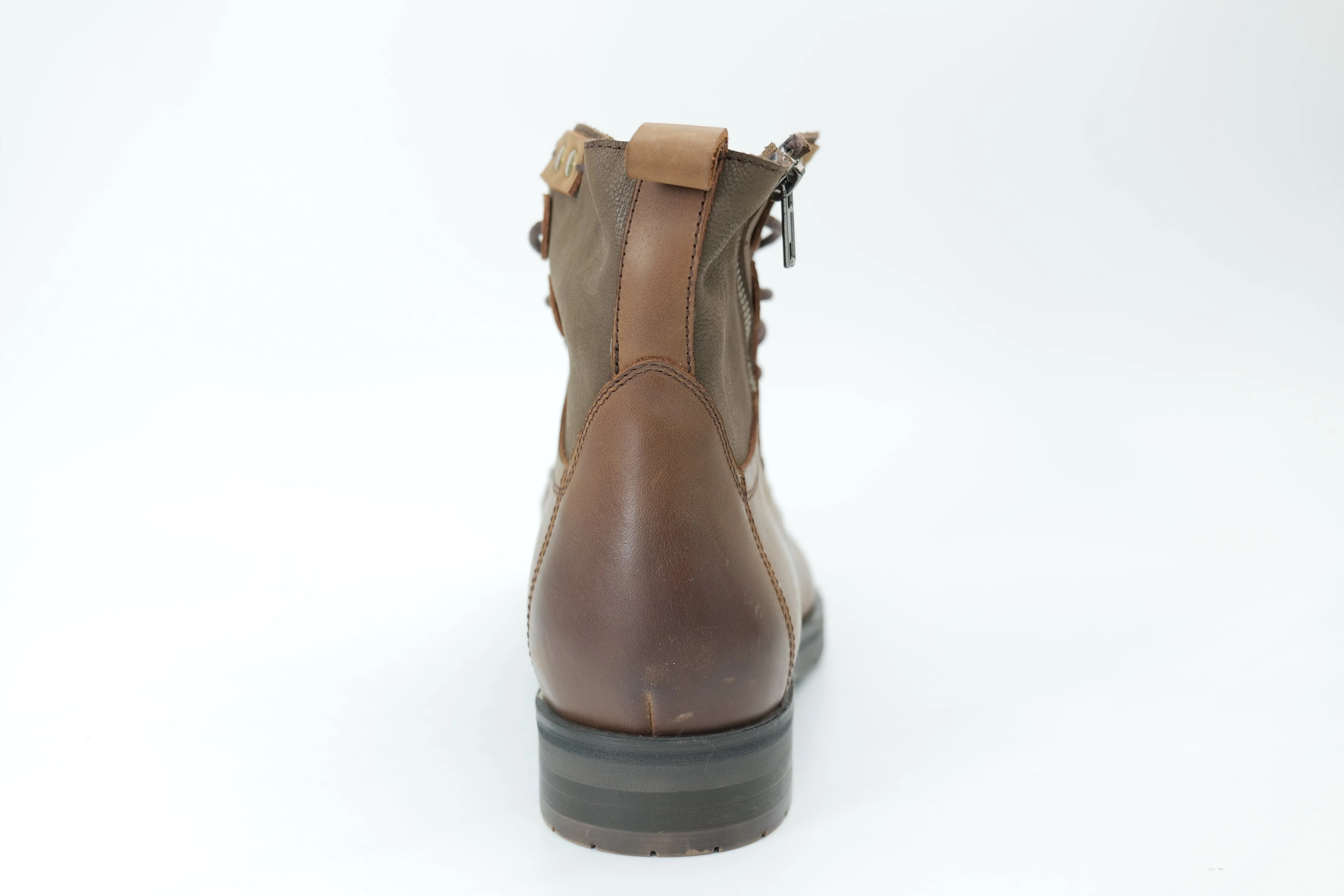 Mid-high boots