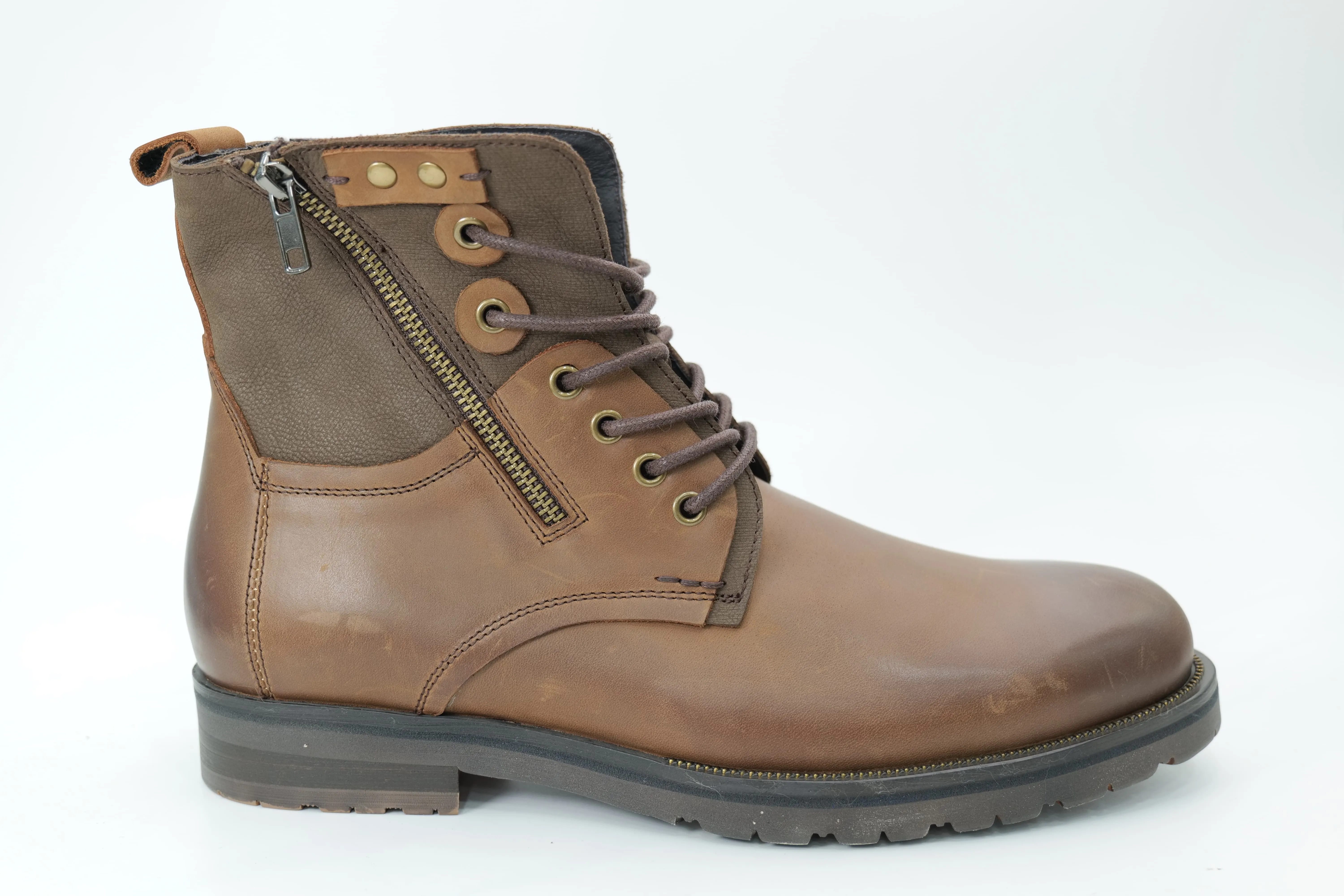 Mid-high boots