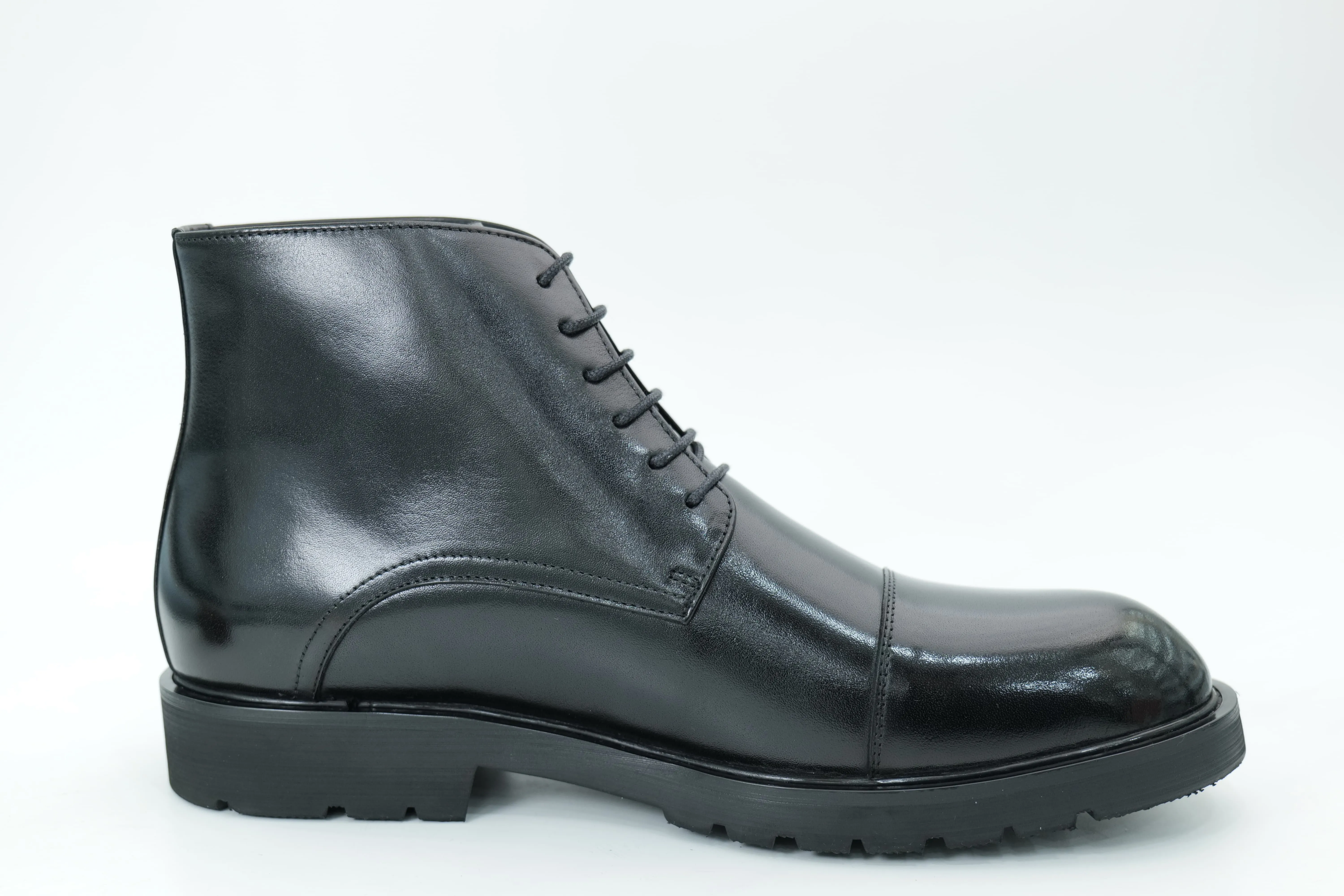 Mid-high boots