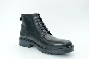 Mid-high boots