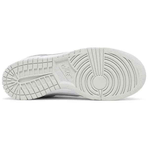 Nike Dunk Low Photon Dust (W)