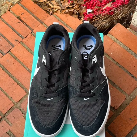 Nike SB Alleyoop Black Men’s Trainers sneakerss