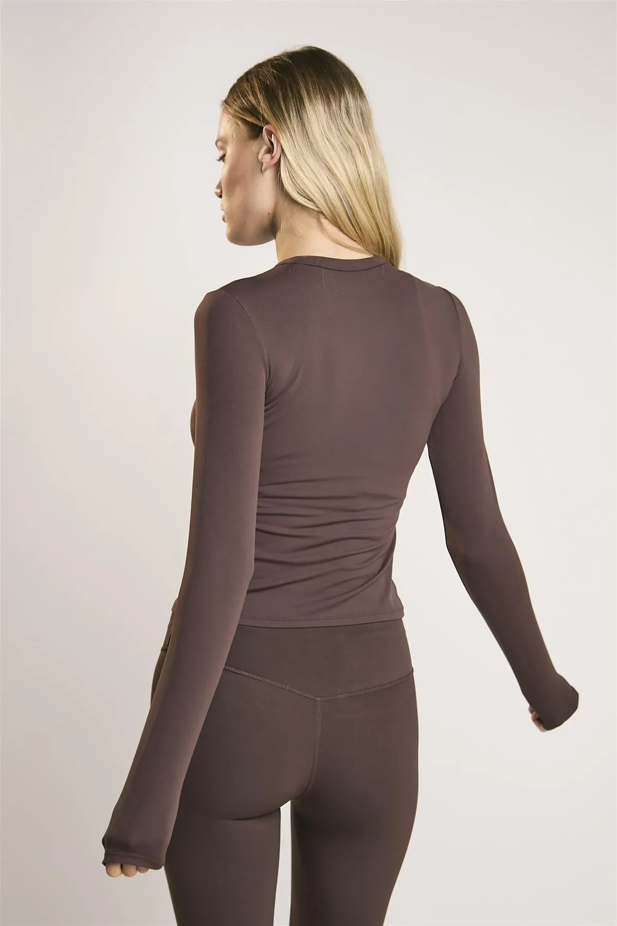 Signature Espresso Long-Sleeve-Top
