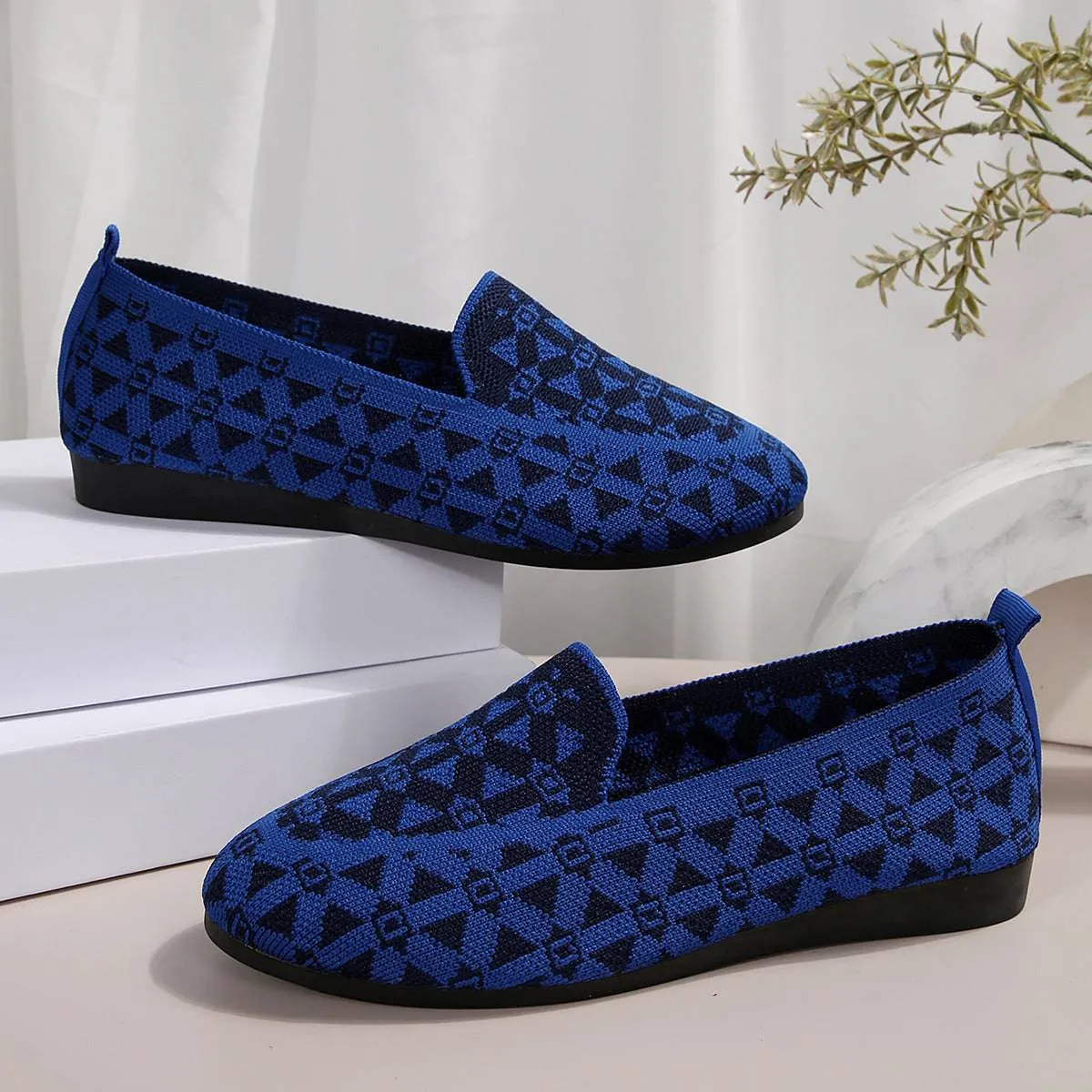 Trendy Knitted Loafers – Lightweight, Breathable & Stylish Comfort